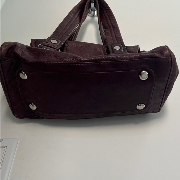 Marc Jacobs Rich Burgundy Leather Shoulder Bag - Picture 2 of 5